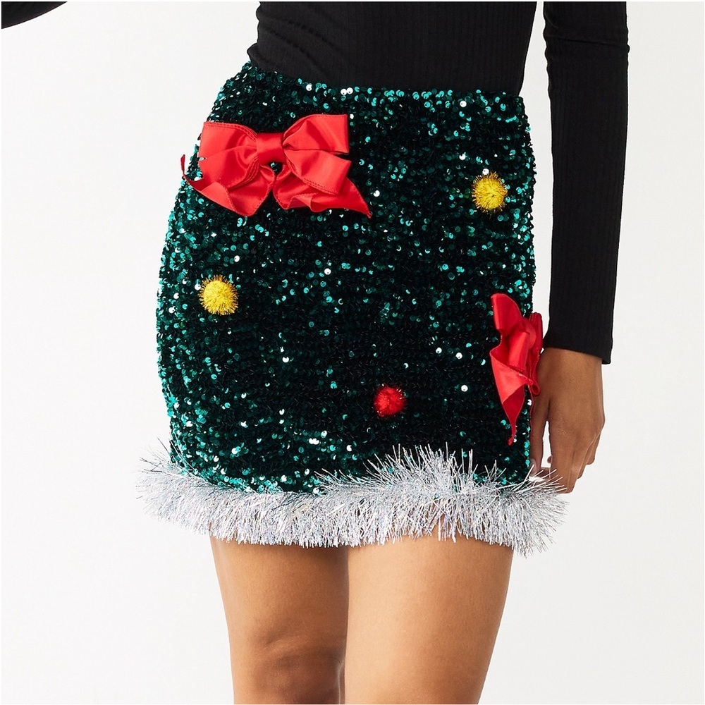 Love on a hanger Women's Christmas Teal Sequin Decorated Mini Skirt Medium